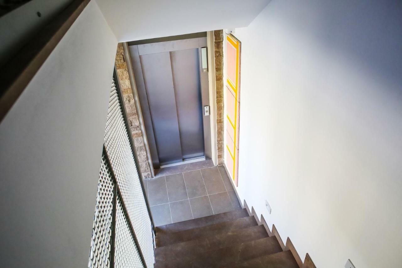 B&B Warmup Grosseto - Parcheggio Incluso Nella Corte Interna Extérieur photo